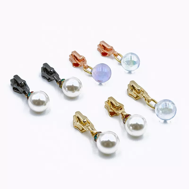 Ściągacz do wisiorków z perłami