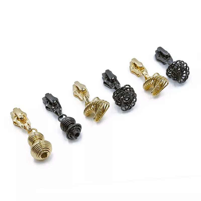 Ściągacz do węzłów drutu